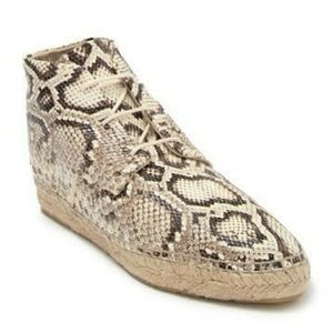 Size: 38M /SIZE US: 7.5 - 8 FREDA SALVADOR BOOTIE